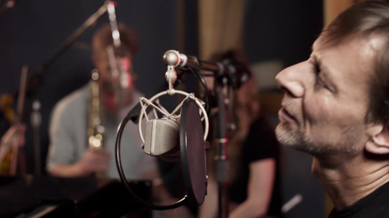 Watch Pete Muller & The Kindred Souls | Dissolve (CRC Sessions) on YouTube Watch Pete Muller & The Kindred Souls | Dissolve (CRC Sessions) on YouTube