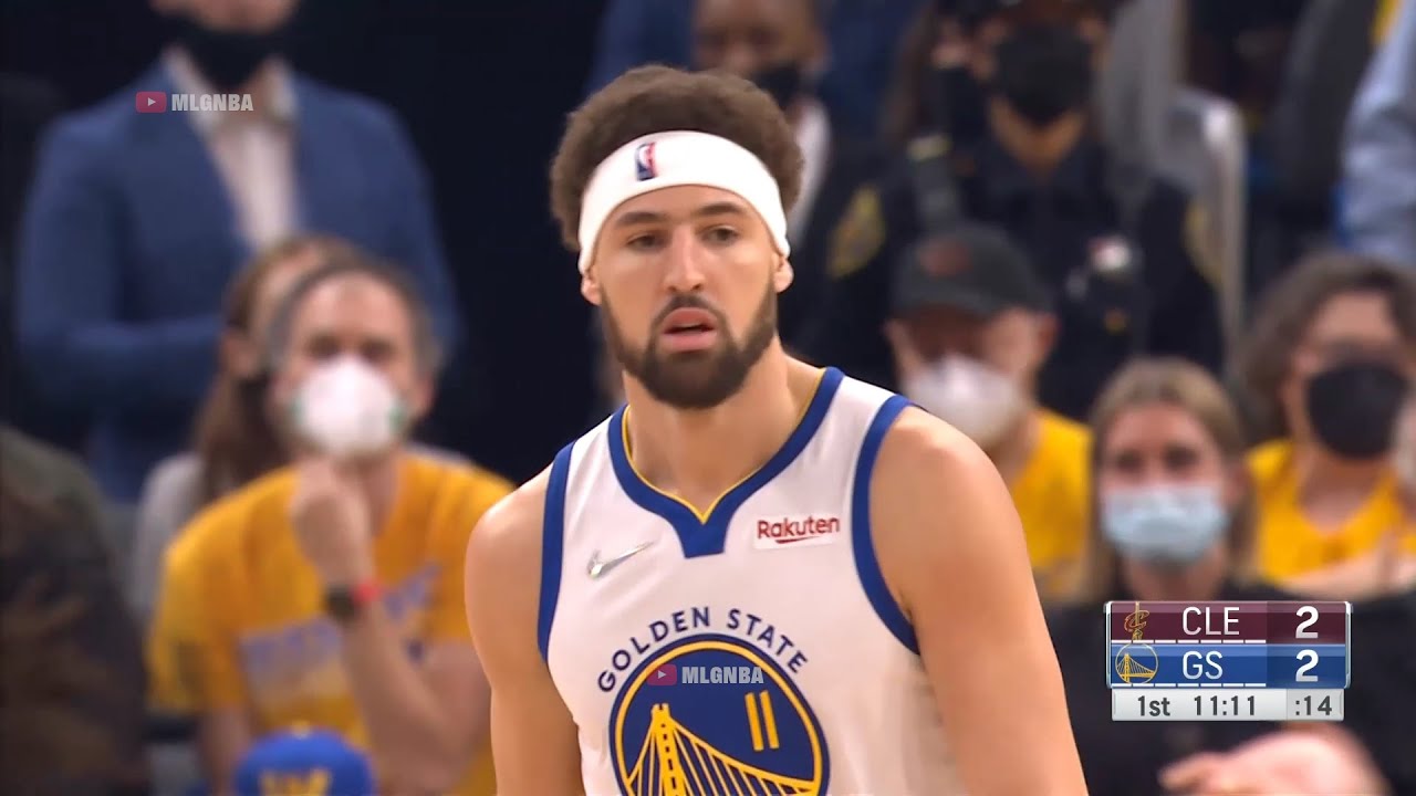 Klay Thompson's first points back since 941 days 😲