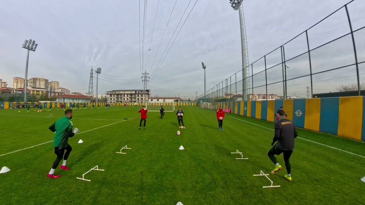 Goalkeeper Technique Training Advanced Positioning and Saves