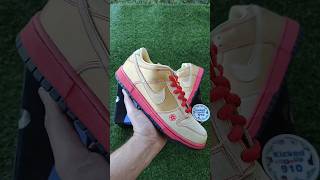 MoneyCat SB Dunk Low In Hand Review #dunk #nike #sneaker #fyp #shorts