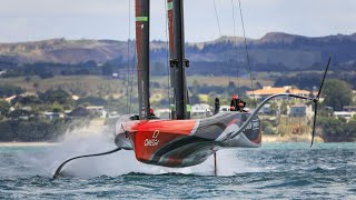 The Italian team Azzurra, right, and the Emirates Team New Zealand