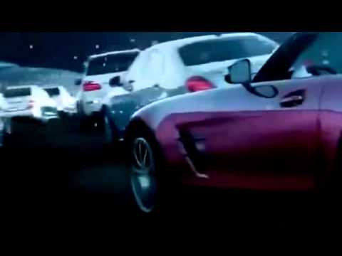 mercedes-benz-tv-commercial-santa's-garae