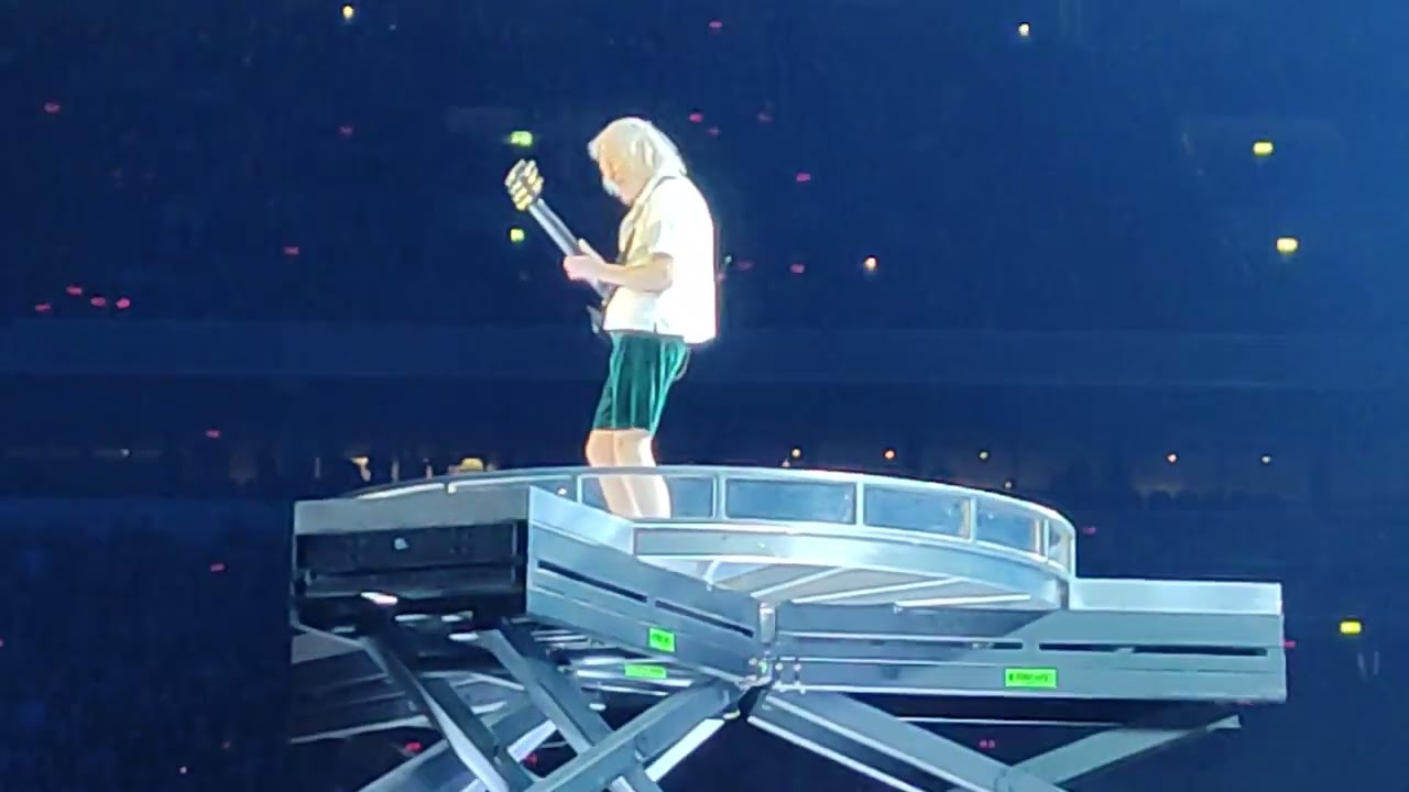 AC/DC - INTRO + IF YOU WANT BLOOD - Gelsenkirchen 17.05.2024 (\