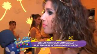 [Bastidores do Carnaval] Paula Fernandes reclama de chuva  'Atrapalha o cabelo das mulheres