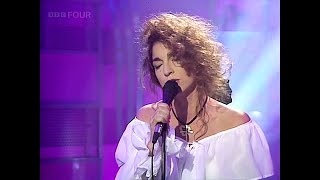 Gloria Estefan - Can't Stay Away From You - 1989 (Subtitles PT/ENG)