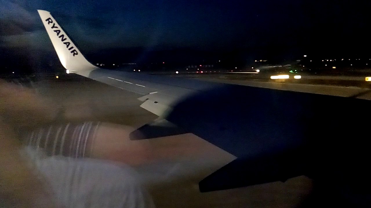 Ryanair b738 night departure from PMI to BRS 26/05/17