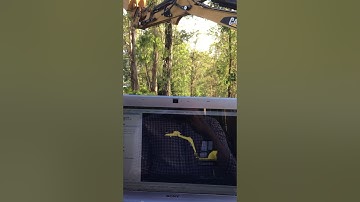 UFR prototype demonstration - computer model driving robot prototype