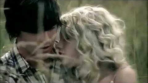 Taylor Swift Age 16 Clip First Ever Performance Tim McGraw 2006