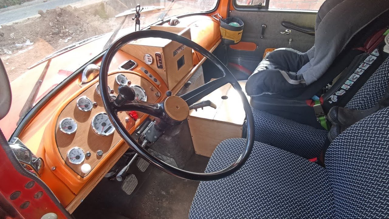 CABINE & MOTEUR // À VENDRE camion d'expédition Mercedes-Benz 1313 4x4 de 1974