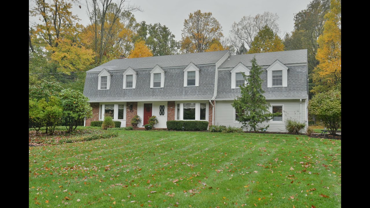 29 Valley Lane, Upper Saddle River, NJ - Terrie O'Connor Realtors Listing