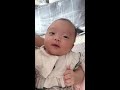 I'm sorry Mom shouldn't feed while looking at her phone