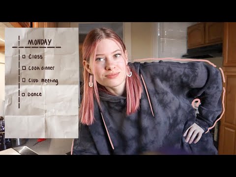 A Monday in my Life | College classes, cooking dinner