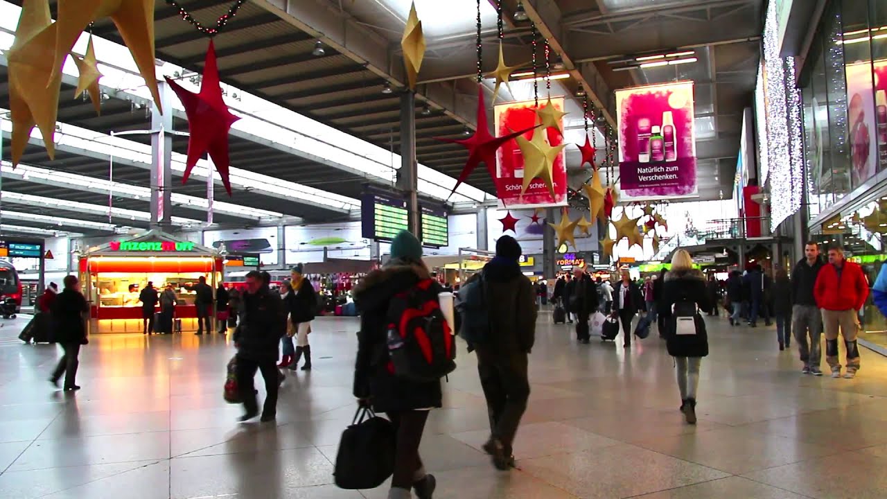 A Walk Around The Munich Central Station / München Hauptbahnhof