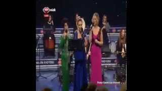 Seni̇n İçi̇n Aksada Gözümdeki̇ Her Damla