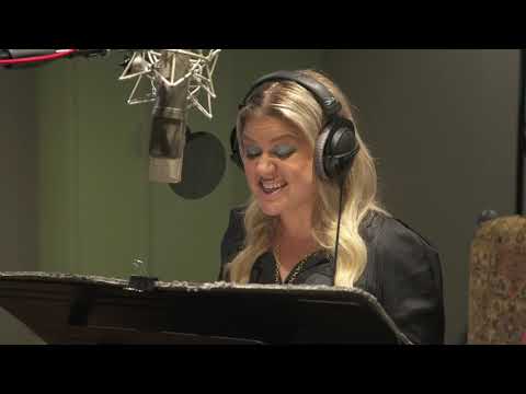 UglyDolls - Kelly Clarkson Broll (official video)