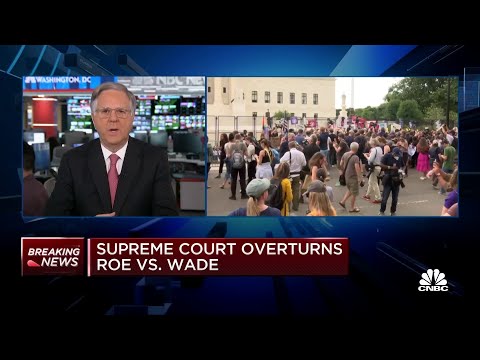 Supreme Court overturns Roe v. Wade, ending decades of federal abortion rights 1 Supreme Court overturns Roe v. Wade, ending decades of federal abortion rights thumbnail