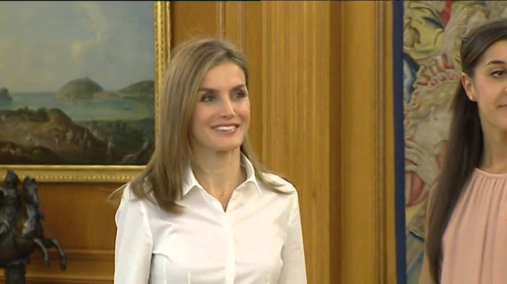 La Reina, con la campeona del mundo de bádminton, Carolina Marín