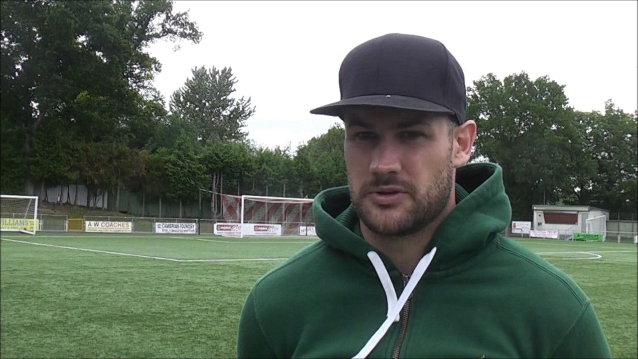 New striker Jamie Reed talks to Newtown AFC TV - YouTube