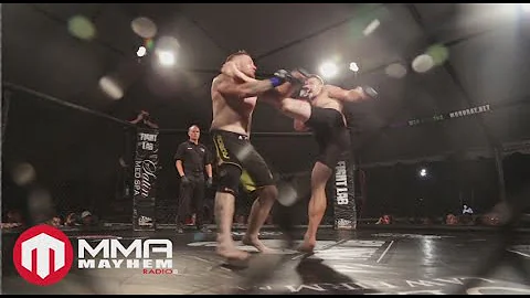 DEVASTATING HEAD KICK BY MMA FIGHTER Jeremy Perdue