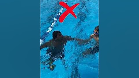 How to Swim Backstroke Correctly – Fix Your Backstroke Kick Mistakes