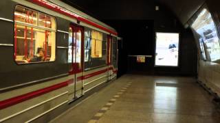 Prague Metro at Želivského [HD]