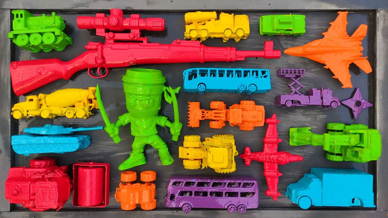 Membersihkan Mainan Mobil Balap, Truk Molen, Pesawat, Kereta Cepat, Crane, Bus Tingkat dan Tank Baja