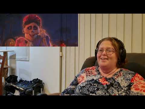 FIRST TIME WATCHING "COCO" (2017) MOVIE REACTION!!!
