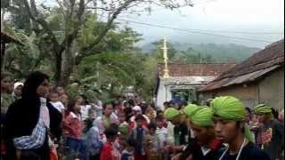 GUNUNGLURAH BERGOYANG
