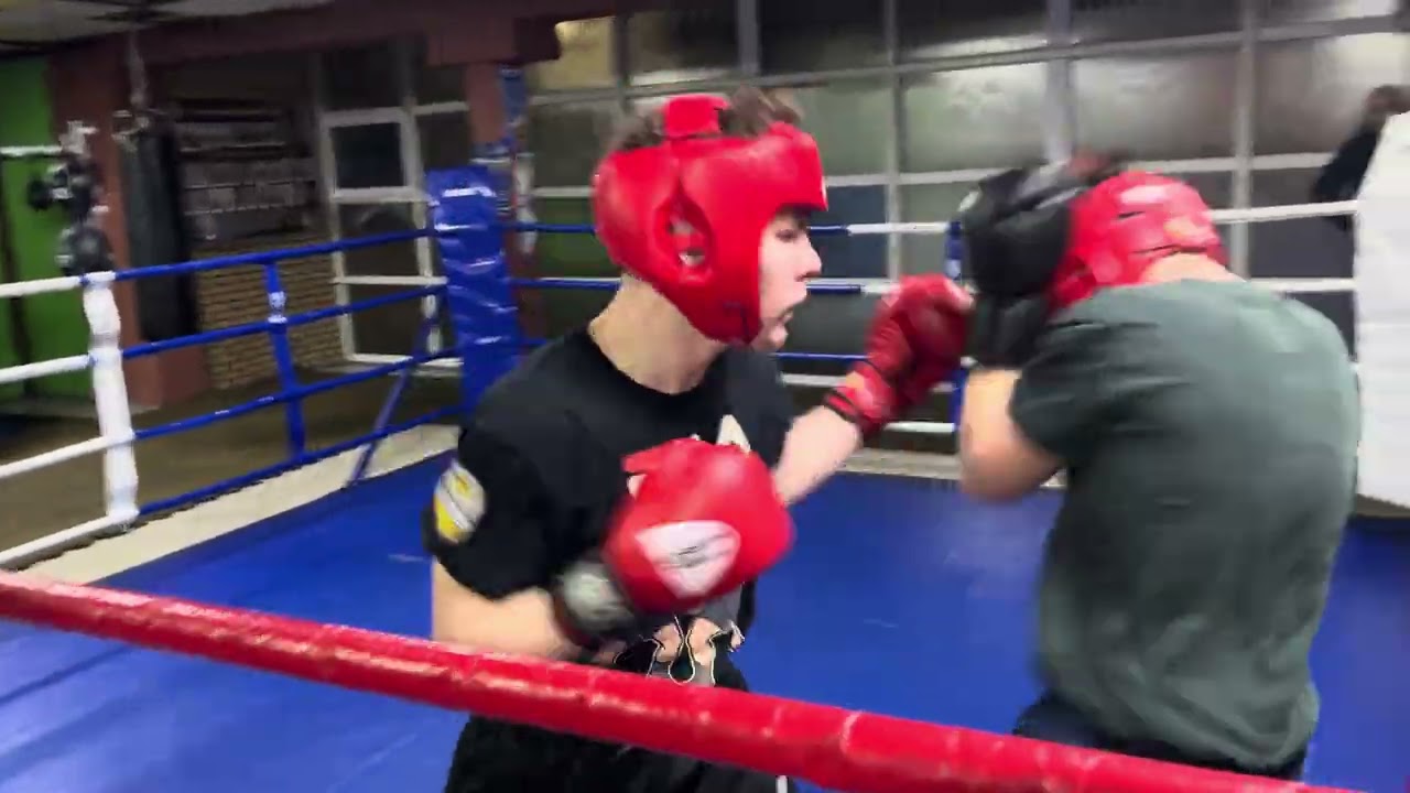 Власюк Даввд - Сероветник Євген спаринг 