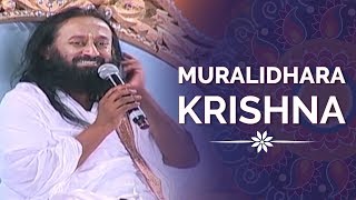 Muralidhara Krishna | Gurudev Singing | Krishnam Vande | Krishna Bhajan Antarnaad | Art of Living