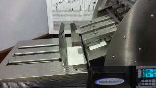 Friction feeder - Vacuumatic TCF - Counting customer samples Taxi Labels #3