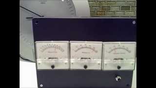 PICAXE Voltmeter Clock w/ F°, C°, and K° temperature readout.