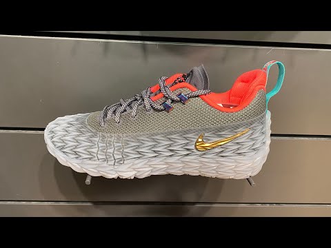 Nike Street Turf Charge (Iron Grey/ Photon Dust/ Hyper Pink