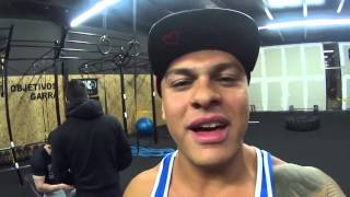 Rosto Do Jason Projeto Giga Reveladolá No Fundo De Blusa Preta