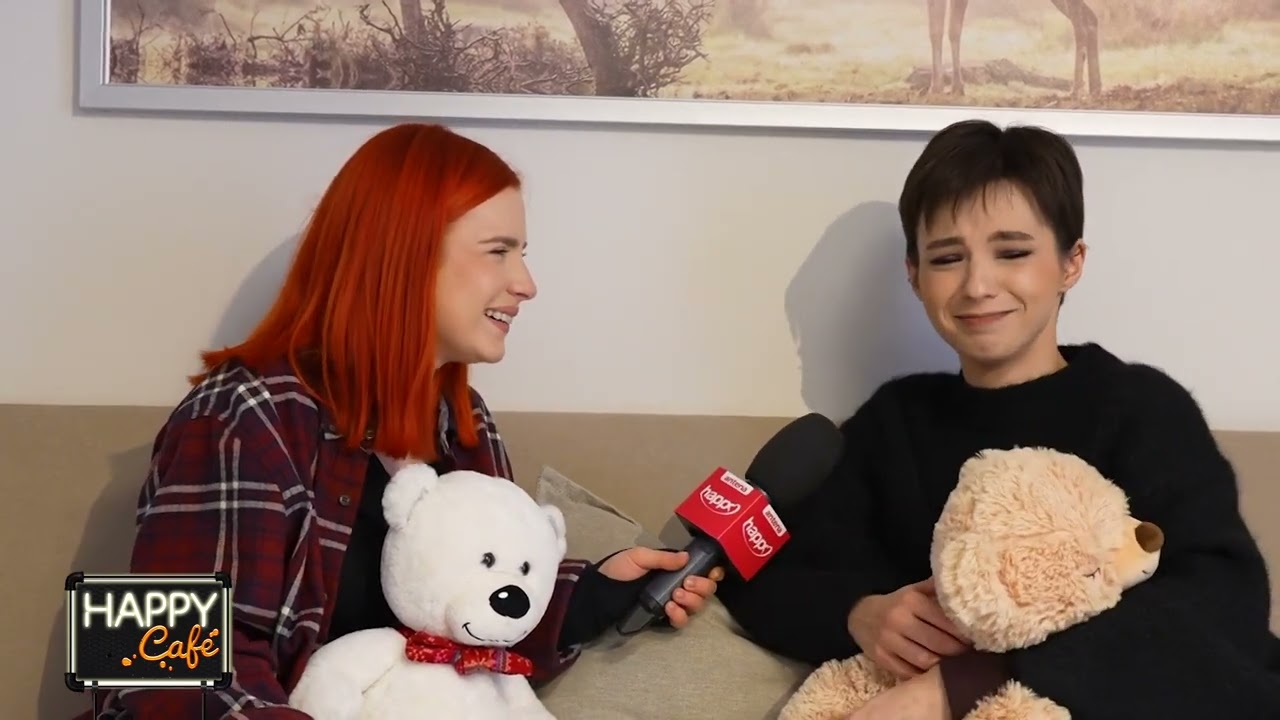 Happy Cafe | Karina Jianu a adoptat două pisici de la casa Mincu 🥺😻