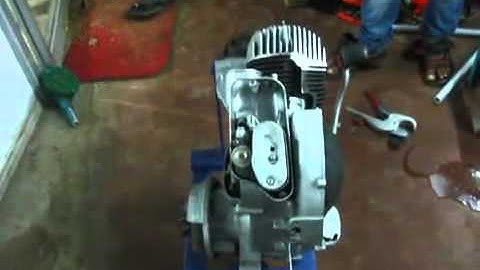 PRASARTECH AUTOMOBILE ENGINEERING PROJECT CUT SECTION MODEL FOR TWO STROKE PETROL ENGINE