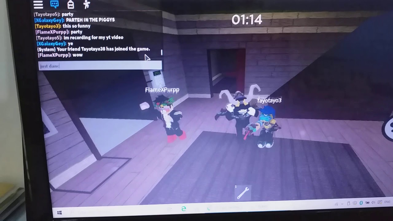 Roblox Piggy How To Dance Is E Dance 17 03 2020 Youtube - /e dance roblox