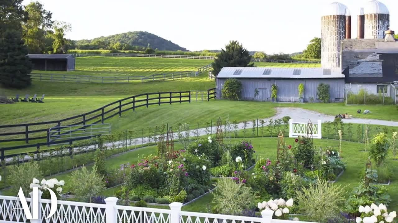 Inside Christopher Spitzmiller’s Hudson Valley Farmhouse | Architectural Digest