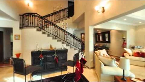 Jumeirah Islands Villa Lake View - 10789 sq ft 4 Bed