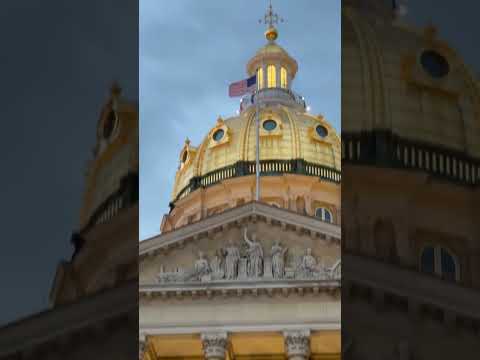 State Capital and Downtown Des Moines Iowa #beautiful #amazing #iowa