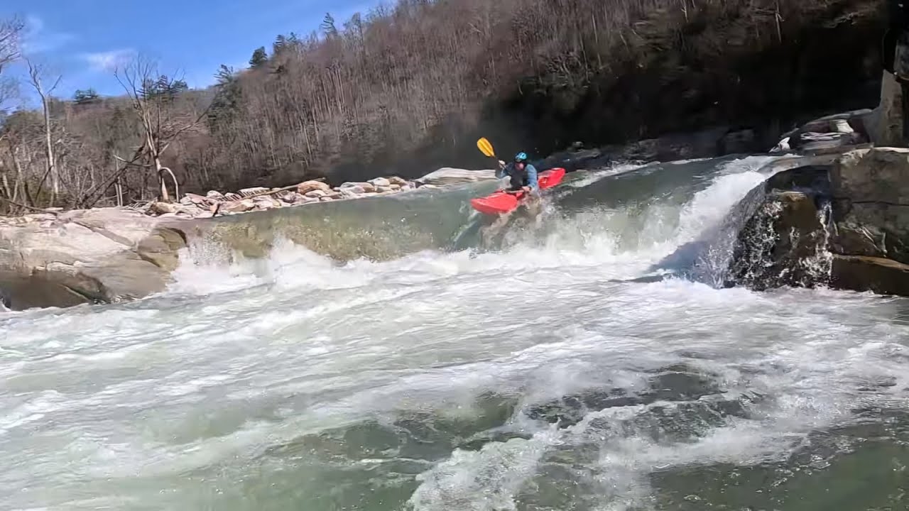 Kayak Nolichucky 2.0 w/rapid names