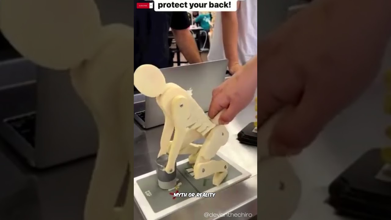 The Right Way to Lift Heavy Objects! 👌🏻