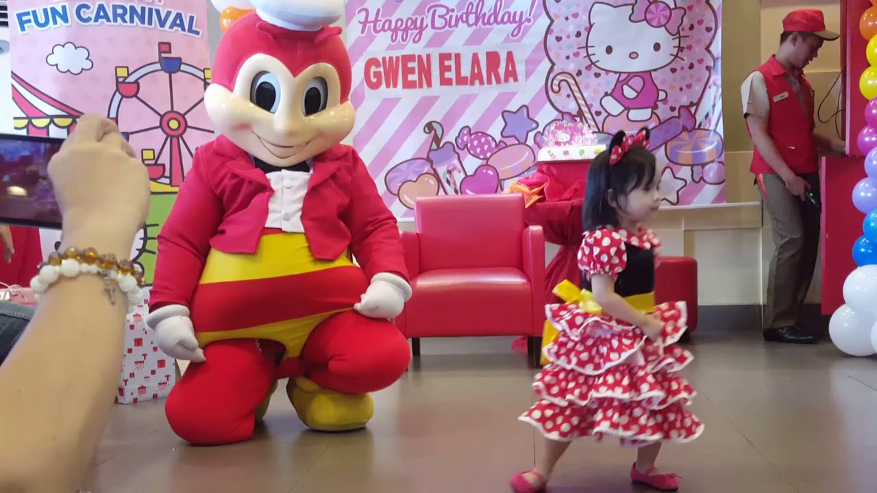 Despacito Dance by Cute Little Girl at Jollibee Birthday Party YouTube