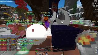 [Minecraft] Hypixel the pit: Insane bots!!, what are staff members doing #SaveThePit