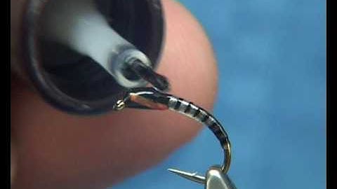 Tying the Flexi-Floss Buzzer (Grey Boy) by Davie McPhail.