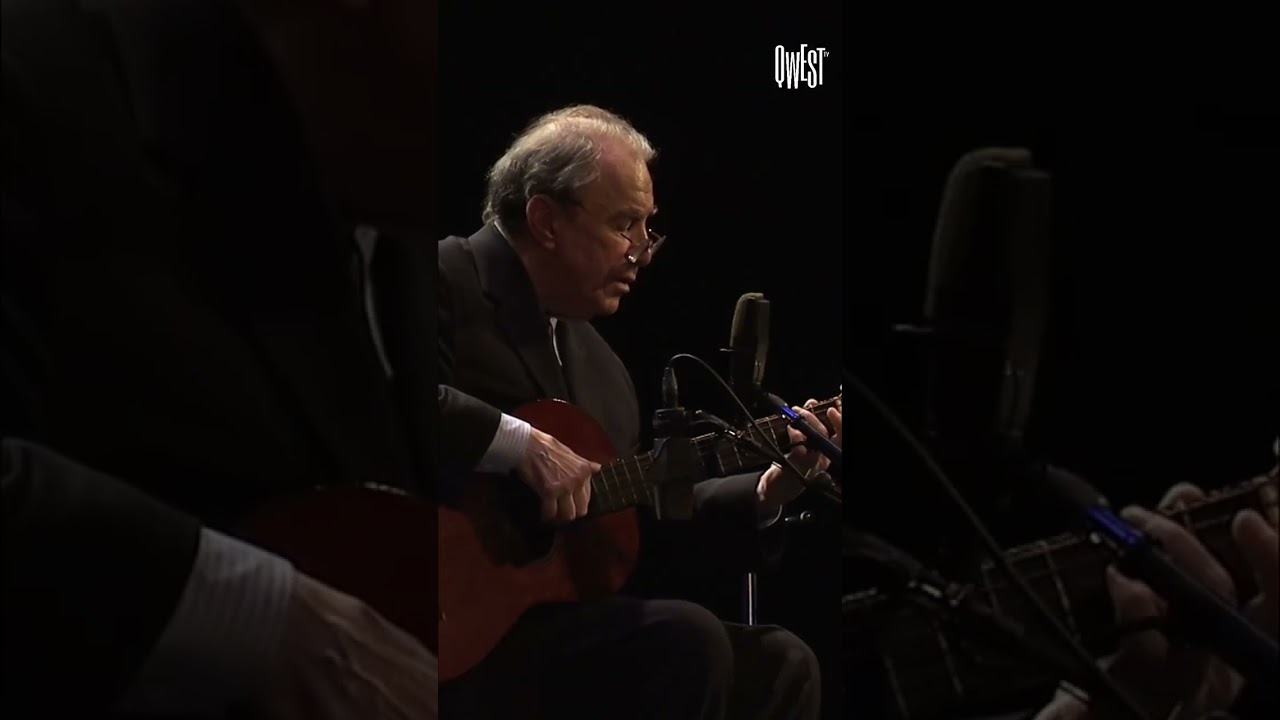 Joao Gilberto, live concert in 2006 in Tokyo. #sheetmusic 乐谱