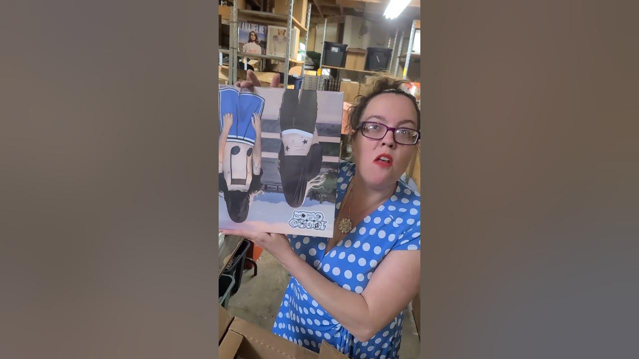 Unboxing (One Minute) Brand New Vinyl Records - 100 Gecs, Linkin Park