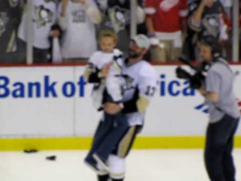 Billy Guerin With Kids After Winning THE CUP