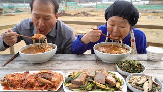 소고기국과 메밀묵, 표고버섯에 냉이무침까지~ (Beef soup, Buckwheat jelly and Side dishes) 요리&먹방!! - Mukbang eating show