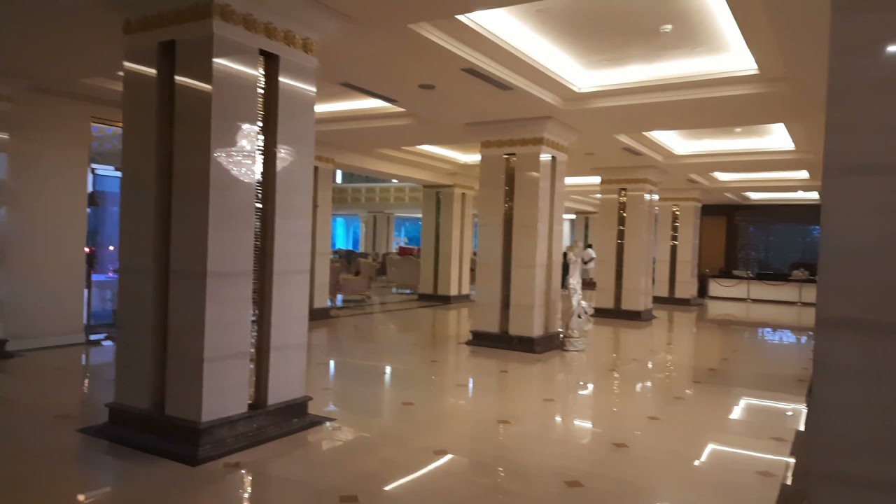 Beautiful Grand Kandyan Five Star Luxury Hotel, Kandy City, Sri Lanka